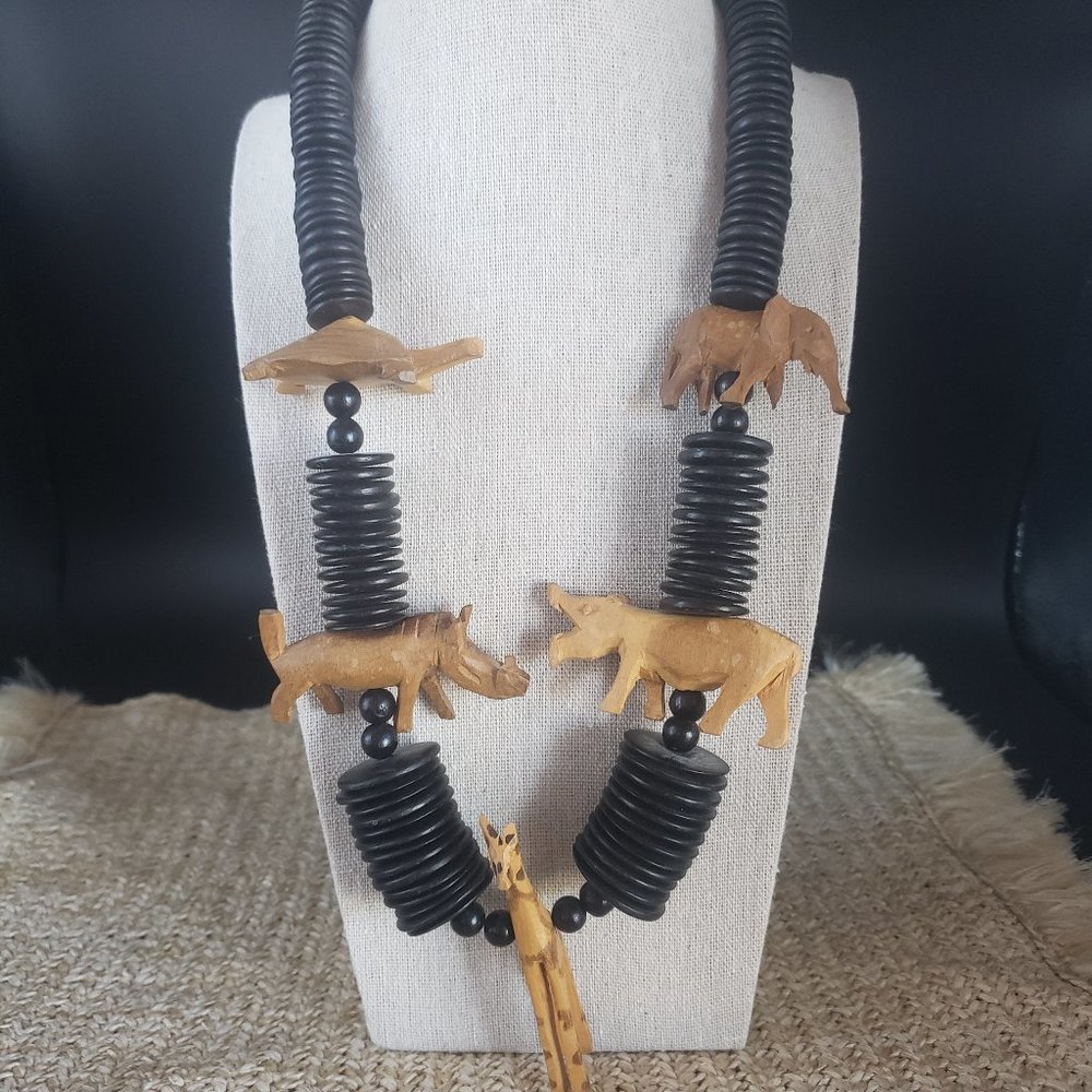 VTG Animal Necklace, Hand-carved African Safari